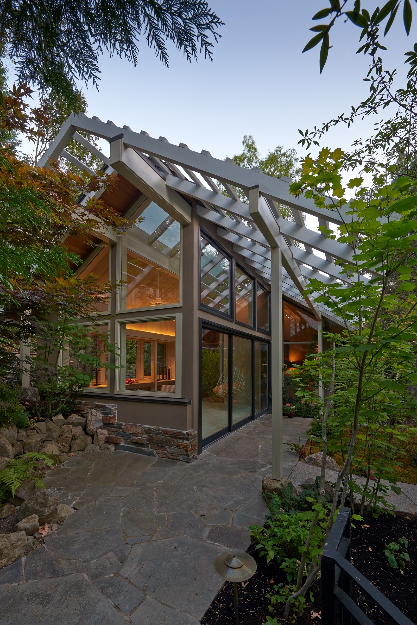 Room of the Day: Southern Porches Inspire a New Sunroom in Portland