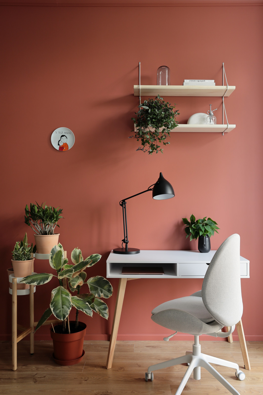 Квартира с мятными стенами