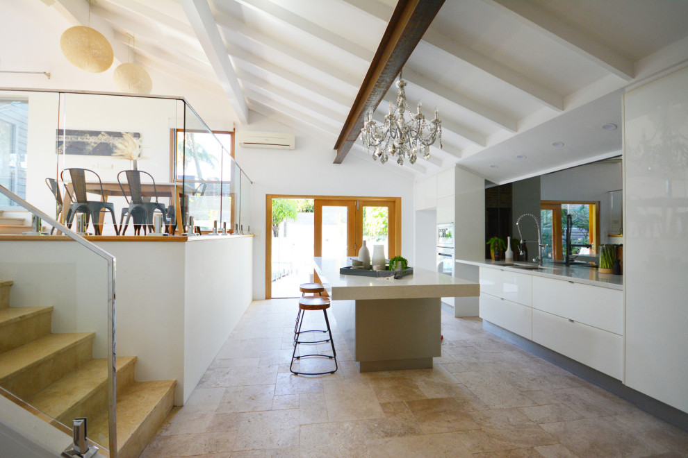 Inspiration for an eclectic kitchen in Perth.