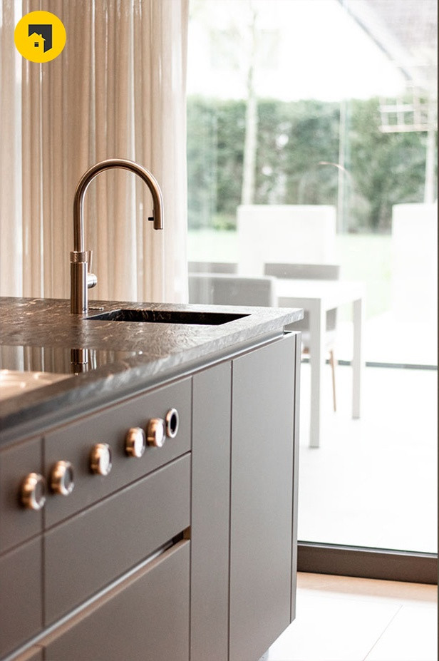 Элитный ремонт 1-го этажа загородного дома в Комарово