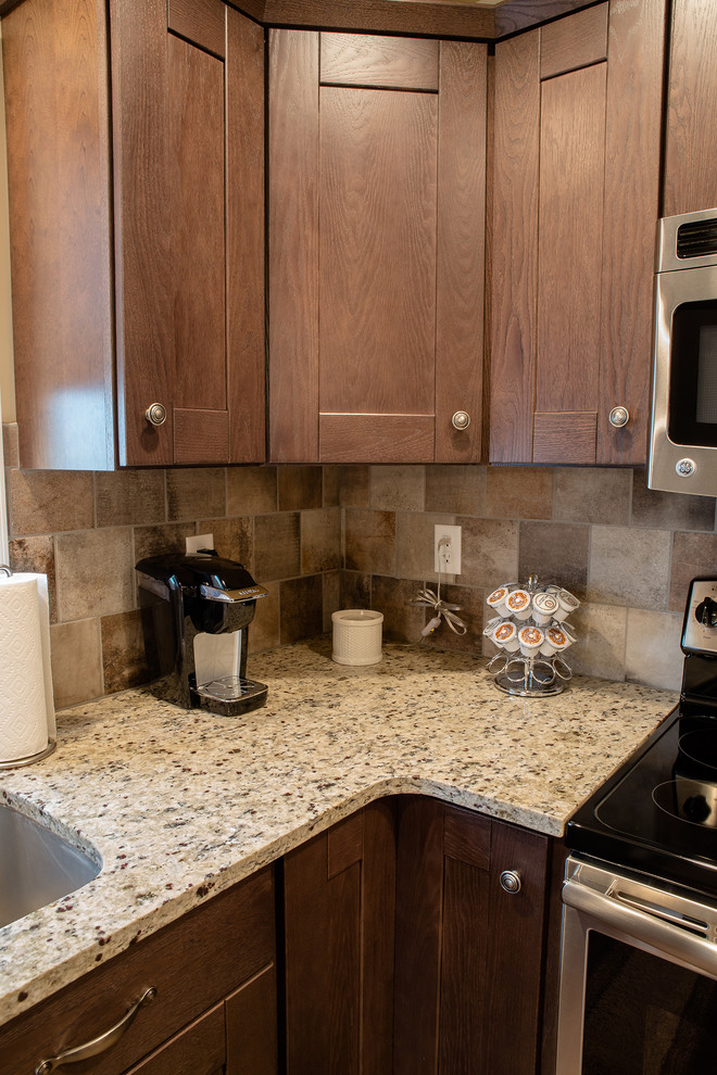 Home design - transitional home design idea