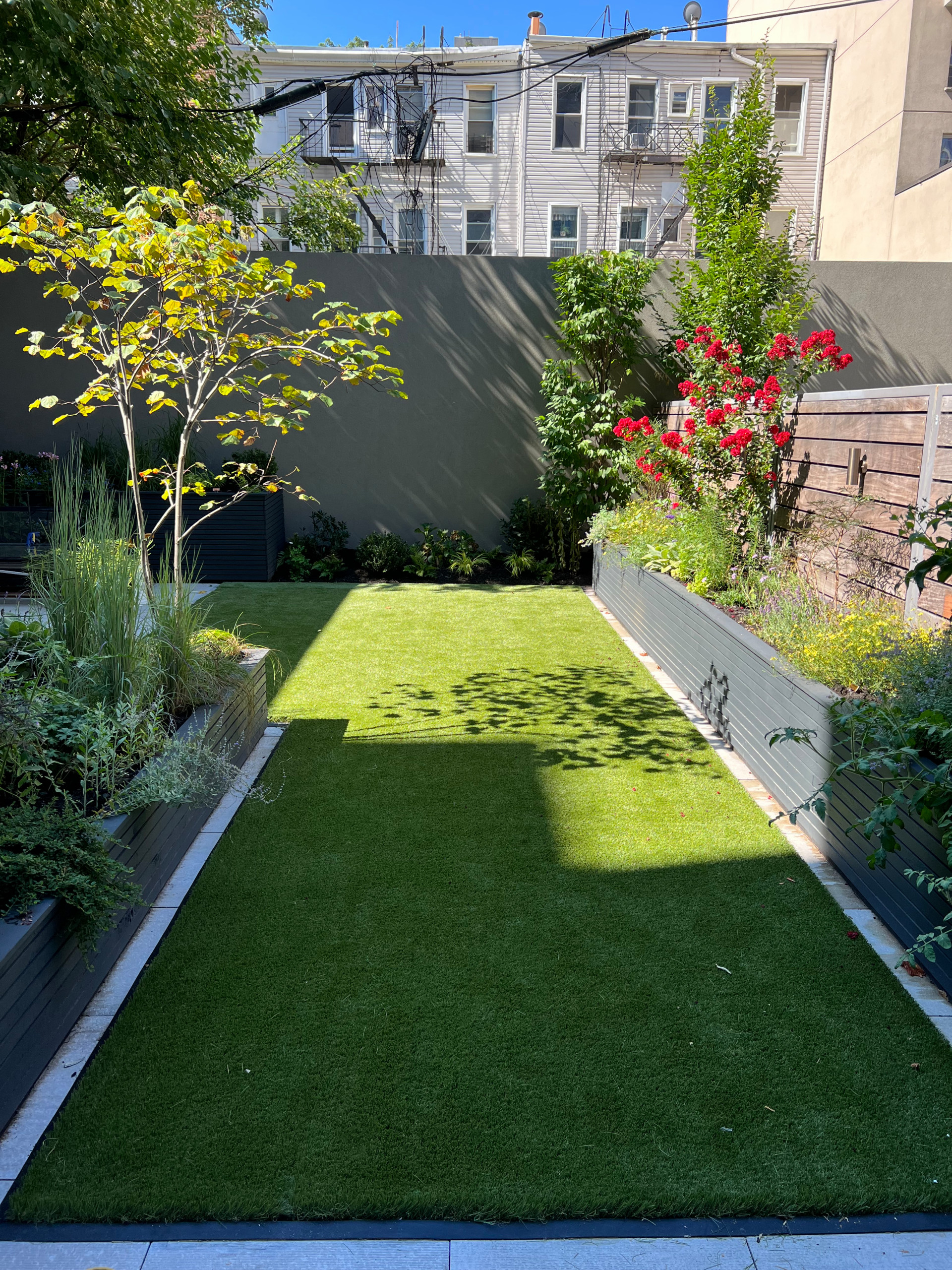 Williamsburg Terrace Garden