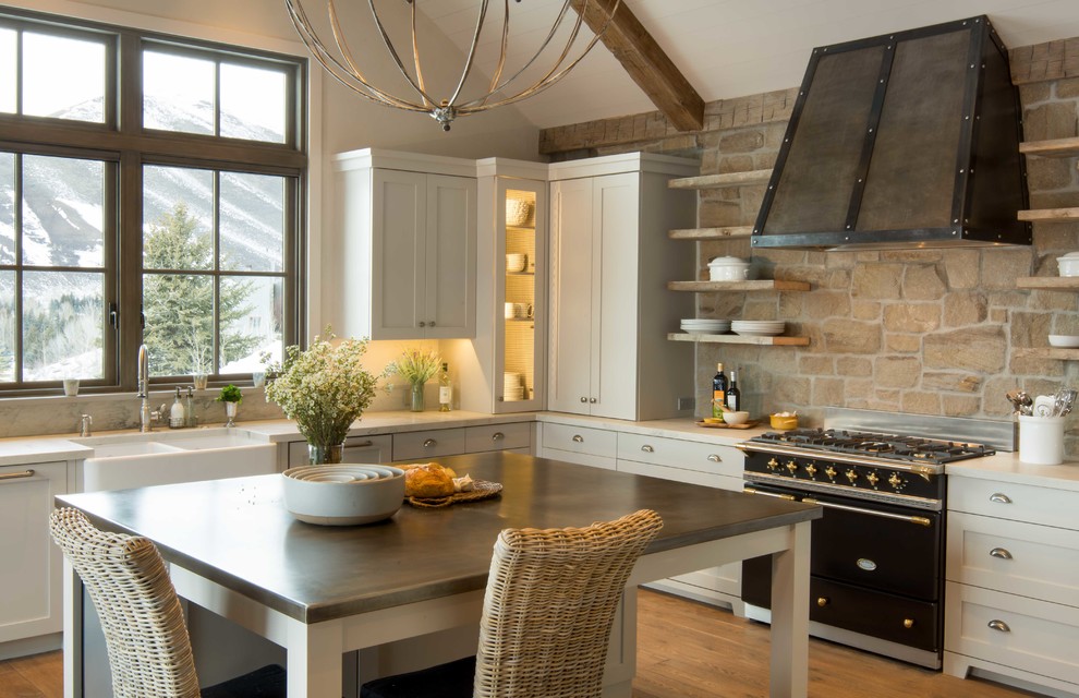 Kitchen - rustic kitchen idea