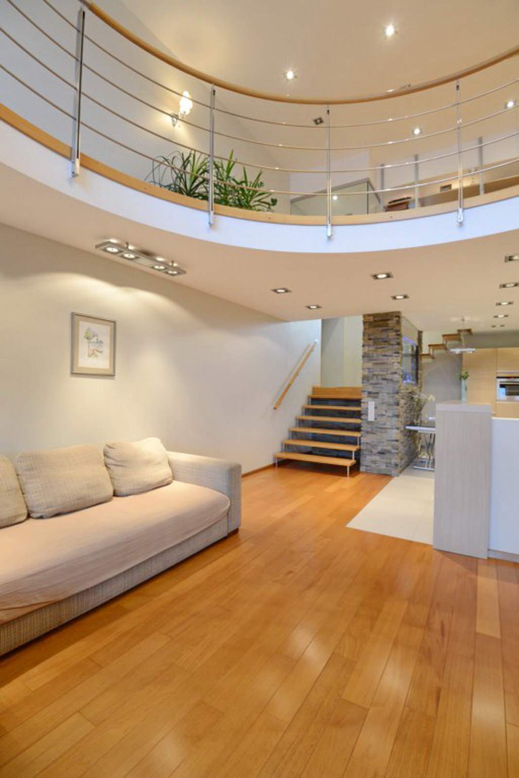 Мастерская превращается в . . .