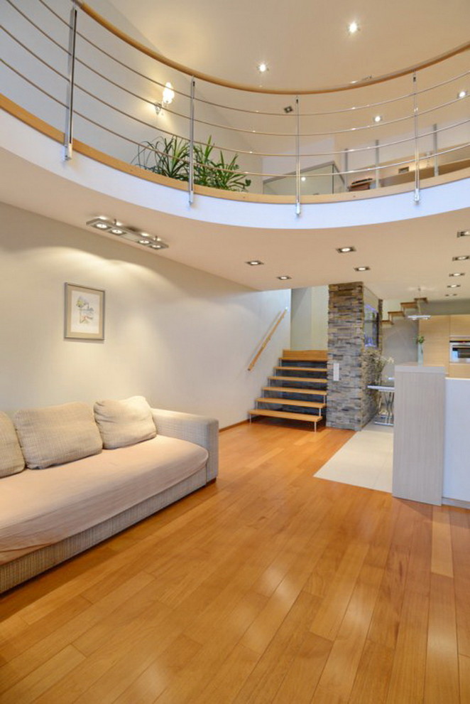 Мастерская превращается в . . .