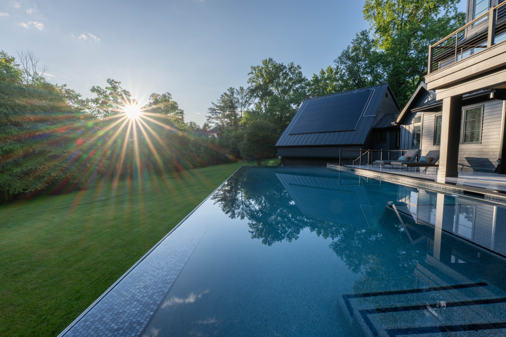 Example of a transitional pool design in DC Metro