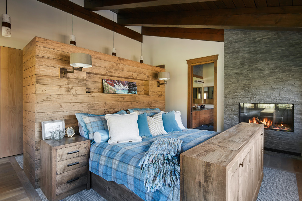 This is an example of a country bedroom in Calgary.