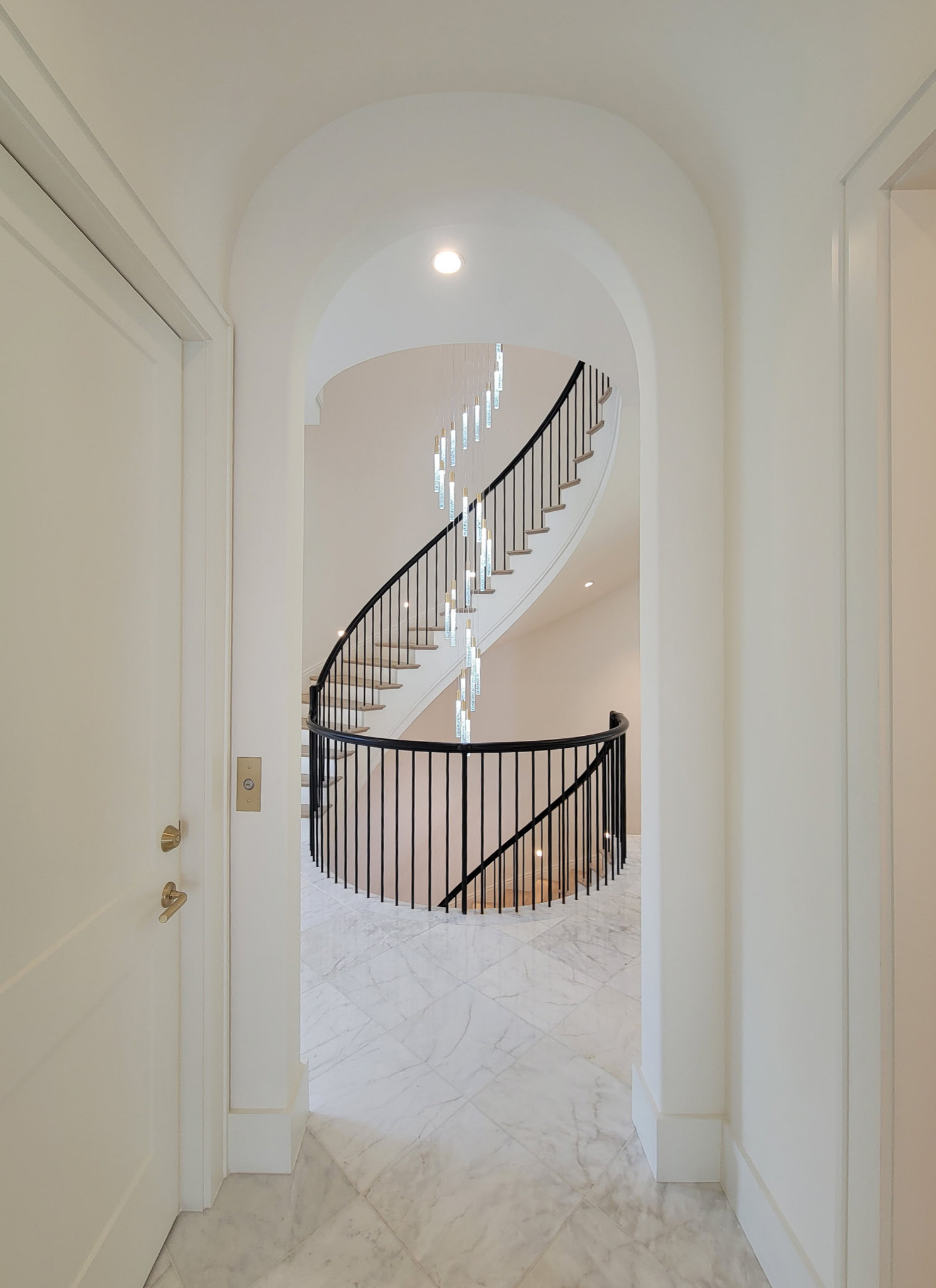 Project #158 | Contemporary Curved Staircase
