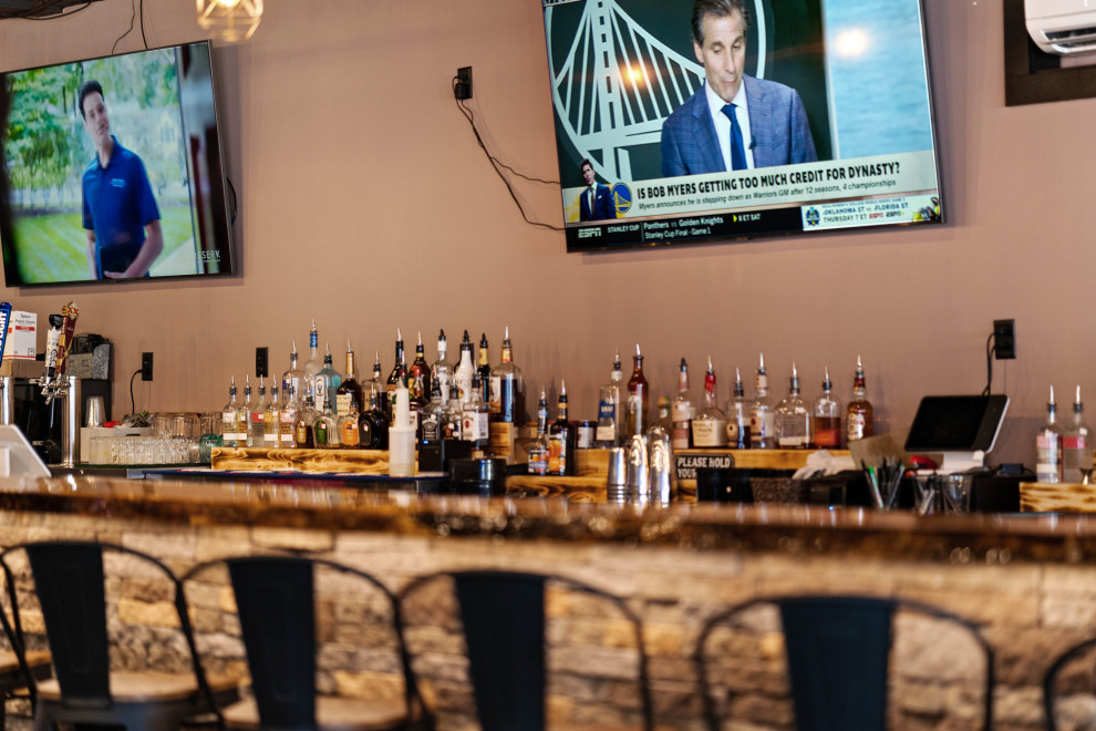 On Cue- Commercial Renovation
