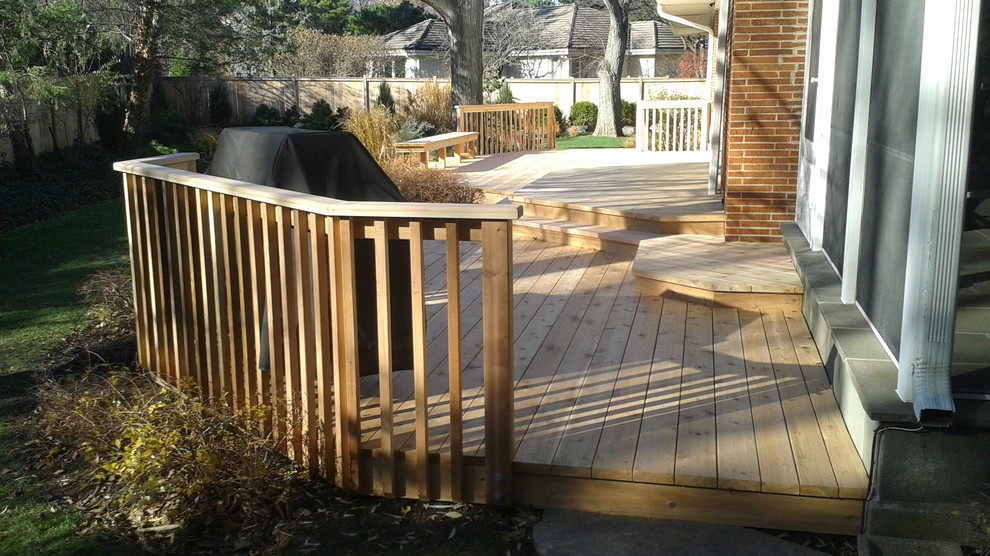 Example of a classic deck design in Chicago
