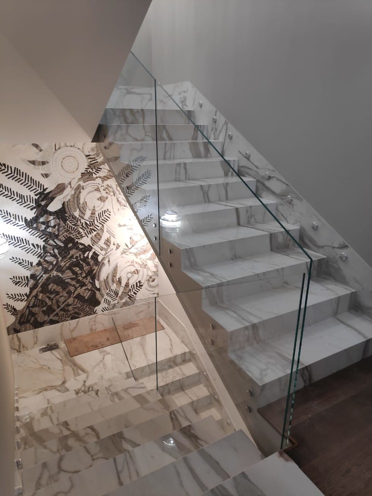 Гранит и стекло - прочность и надежность (2019)