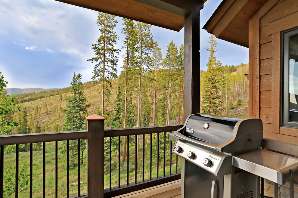 Home design - rustic home design idea in Denver