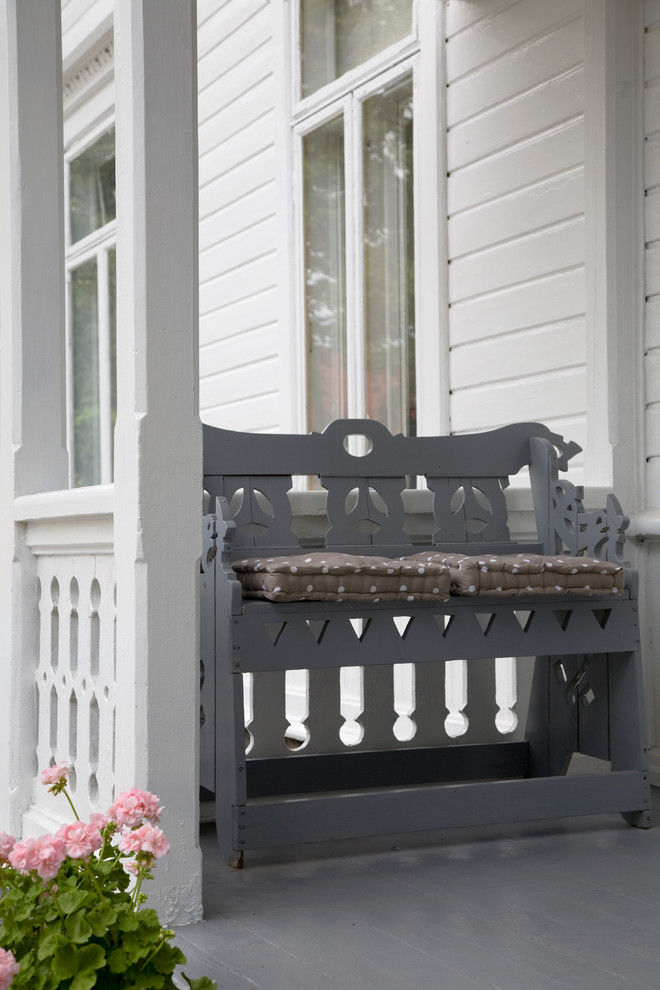 Traditional verandah in Other.