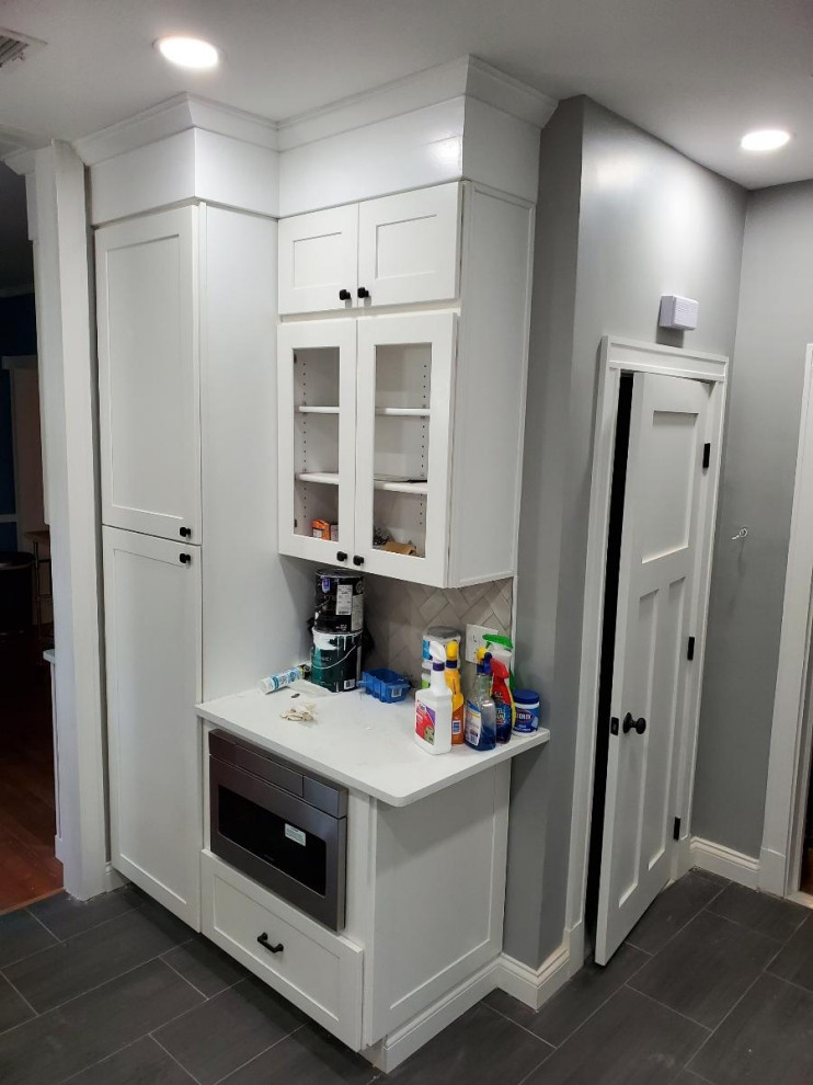 Inspiration for a transitional kitchen remodel in Baltimore