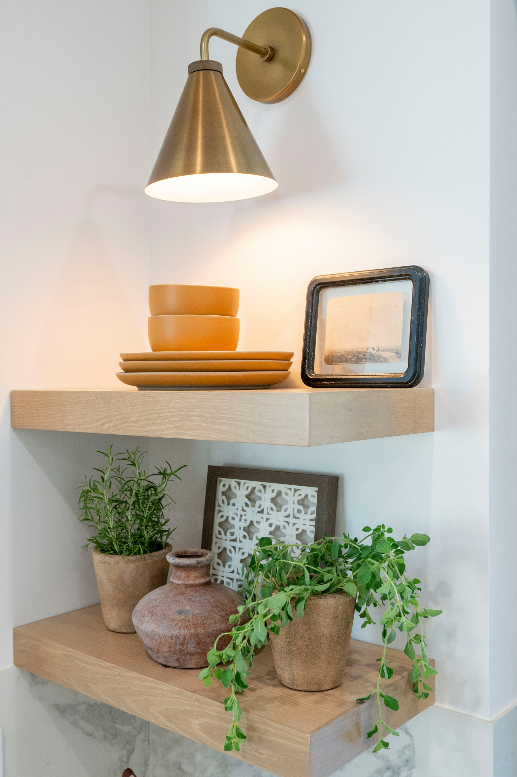 Home design - country home design idea in Sacramento