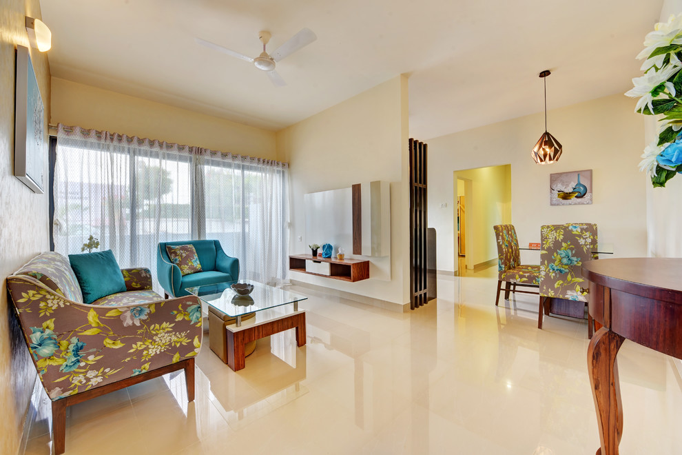 Inspiration for an eclectic living room in Pune.