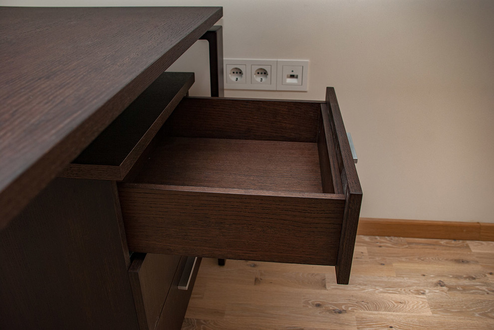 Стол тумба полка