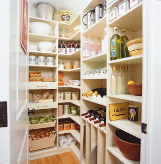 Spacious Kitchen Pantry