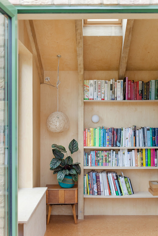 Design ideas for a small contemporary home design in London.