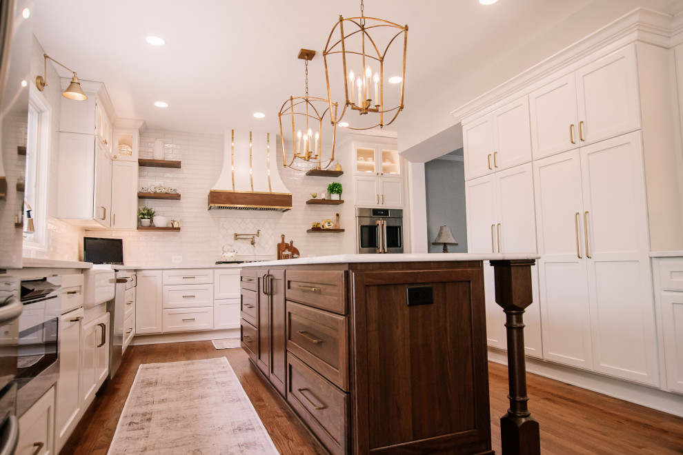 Inspiration for a transitional home design remodel in Baltimore
