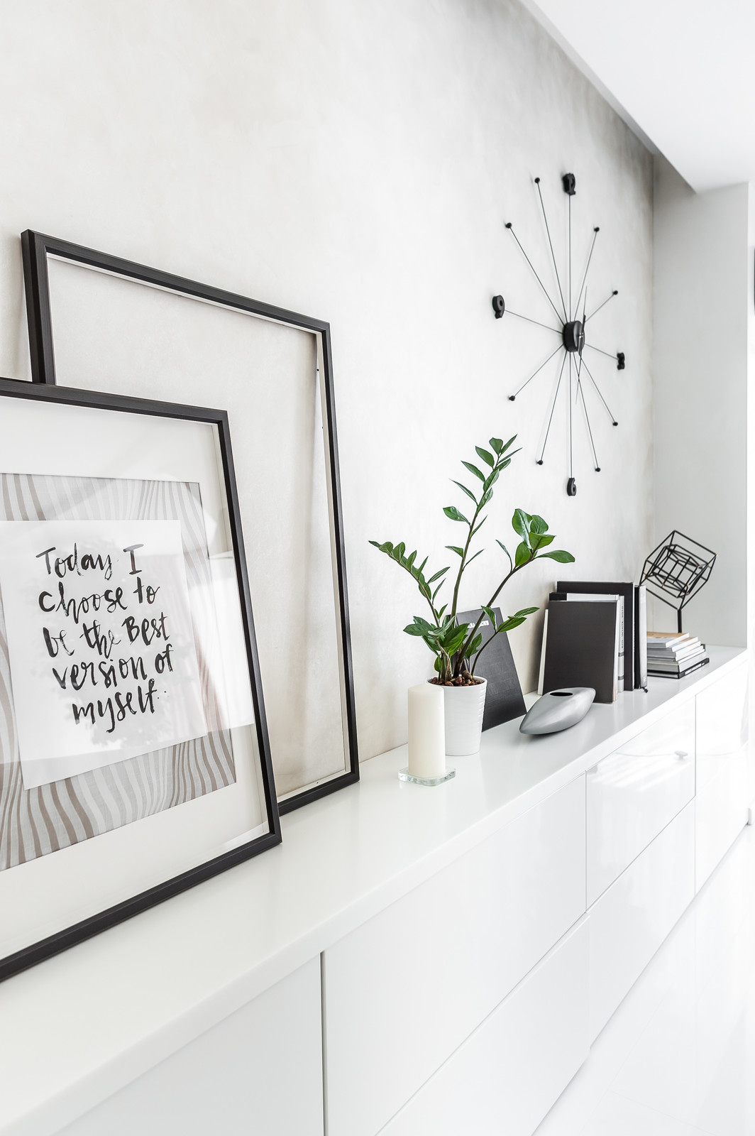 Светлый hi-tech