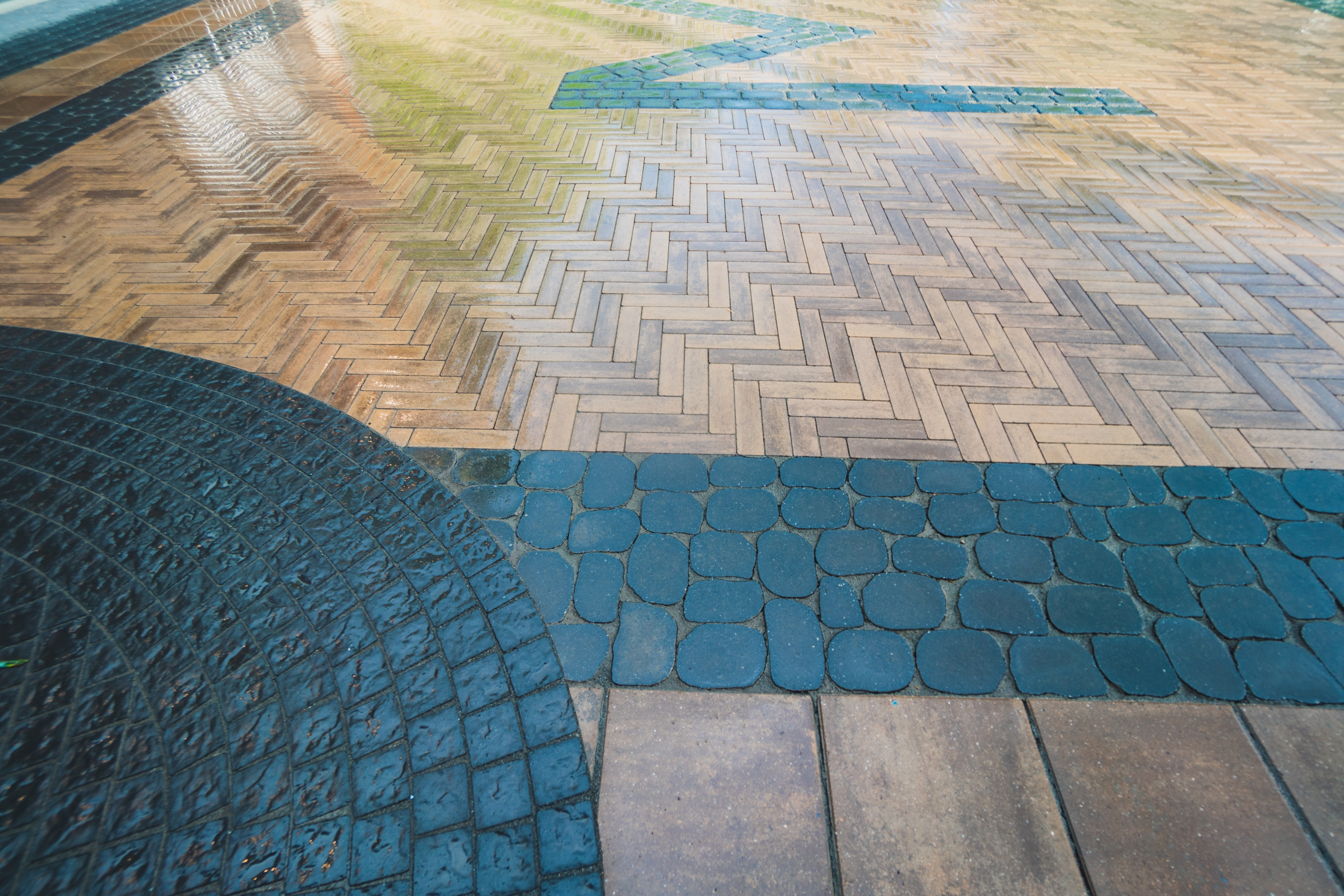 Award Winning Driveway Courtyard