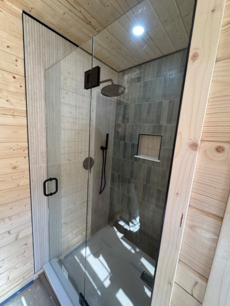 Quibble's Shower