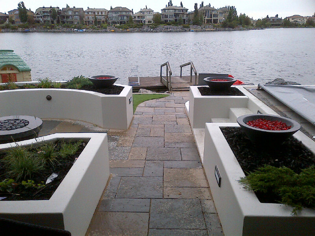 Lashyn contemporary-garden