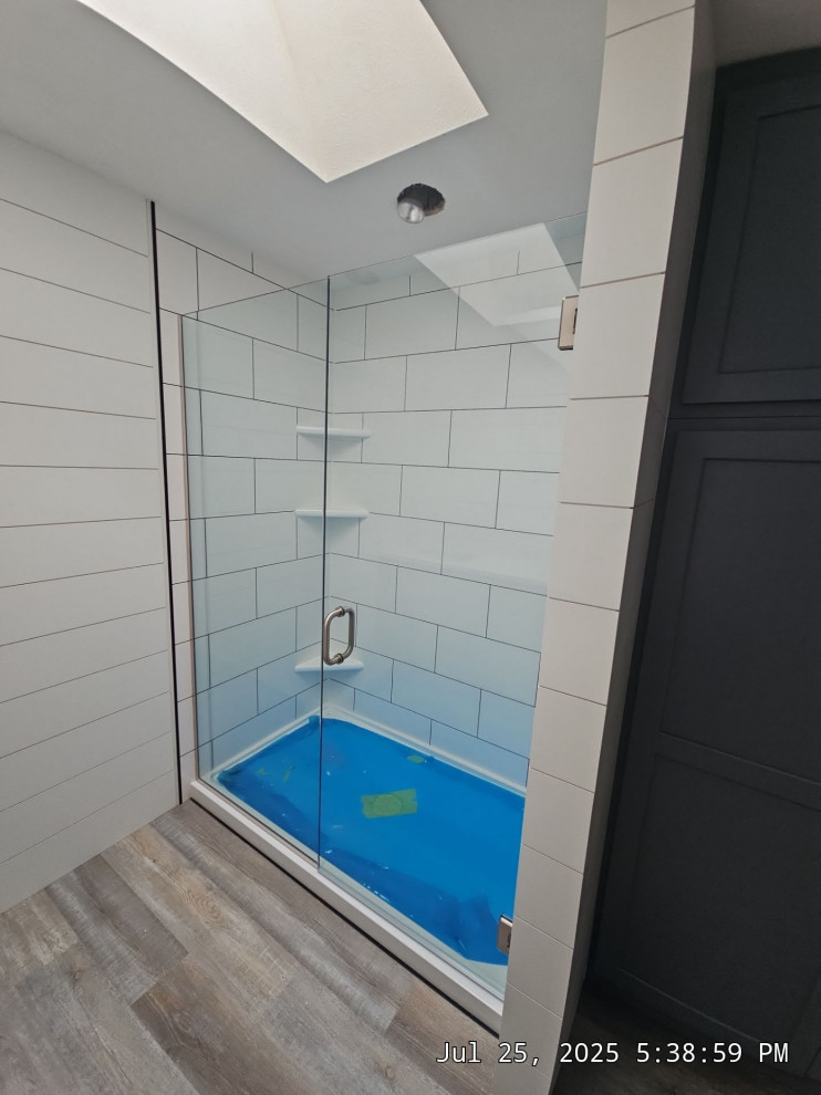 Shuppe Troy Bathroom