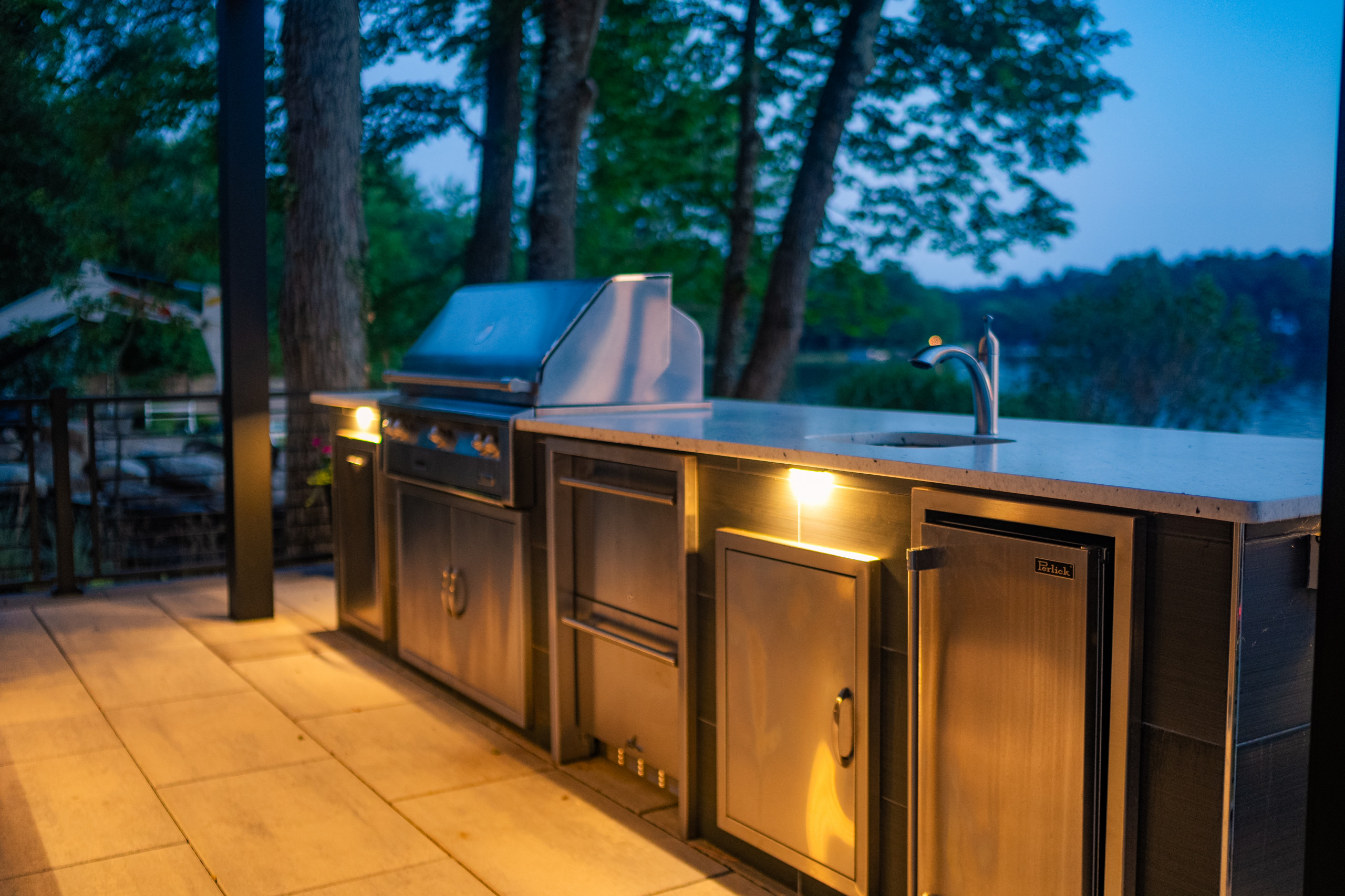 Pines Lake Modern Retreat
