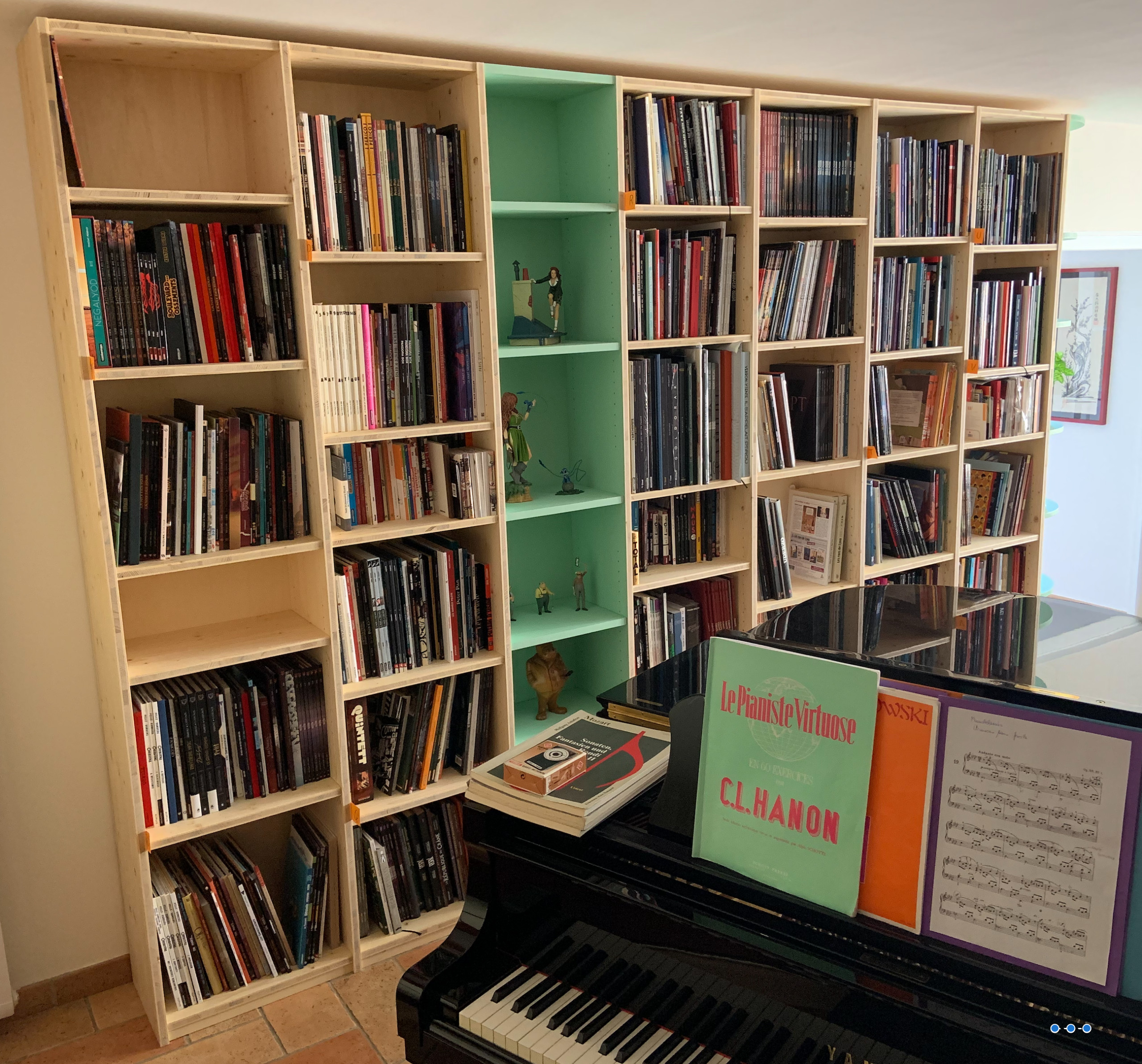 GIVRY Agencement sur mesure de bibliothèques & conseils matériaux et couleurs