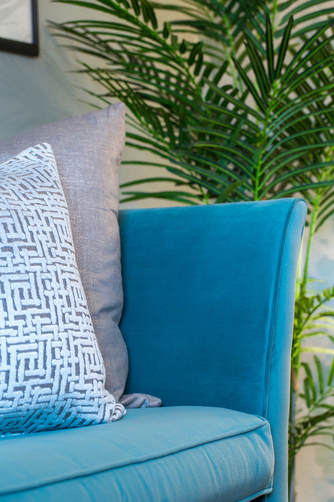 Transitional master carpeted home design photo in Seattle with blue walls