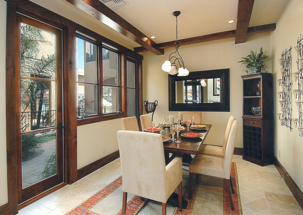 Design ideas for a traditional dining room in Las Vegas.