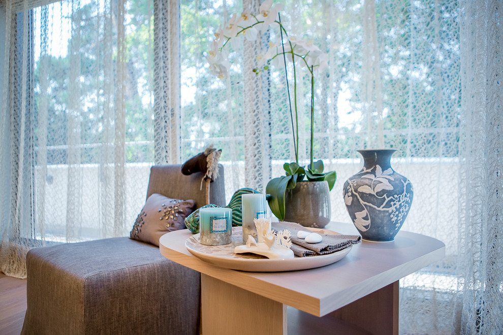 "Немного солнца в стакане воды" (Дизайнер Наталия Прохорова-Азбукина)