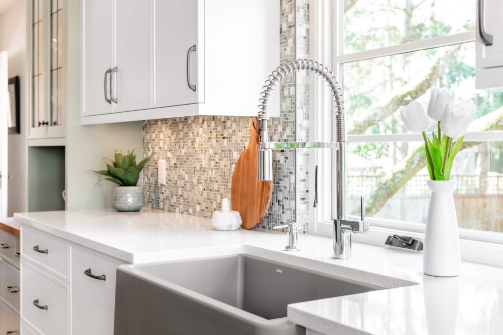 Mid-sized transitional galley eat-in kitchen photo with shaker cabinets and an island