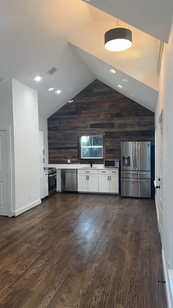400 sf 2/1
