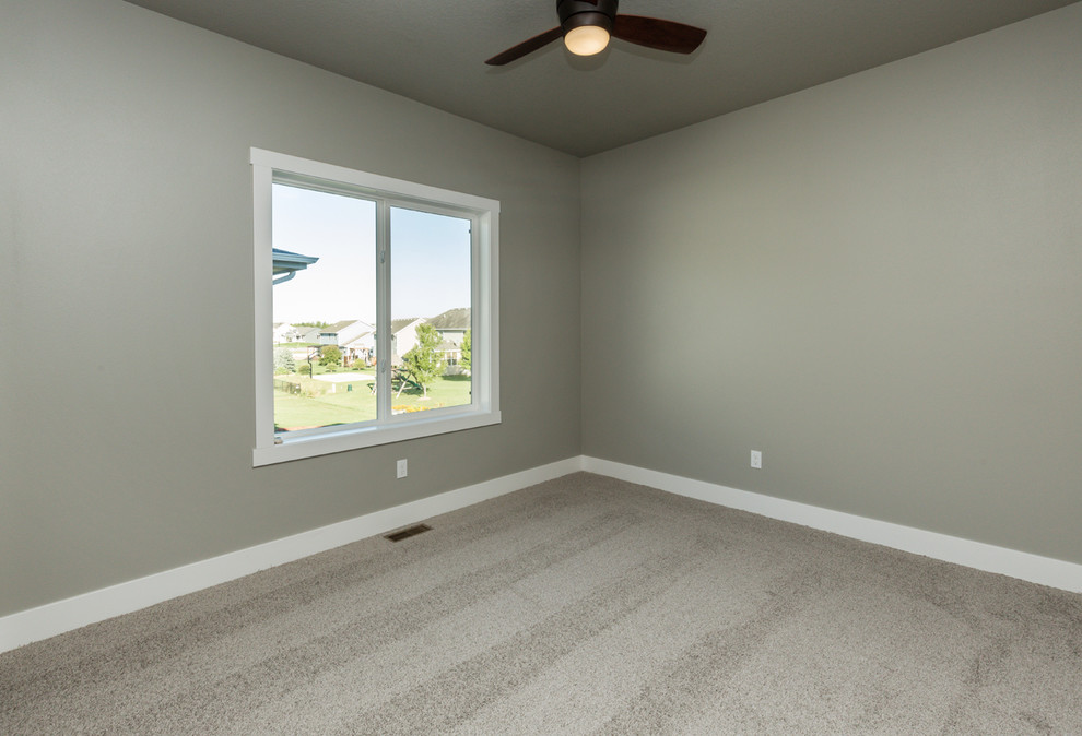 Home design - transitional home design idea