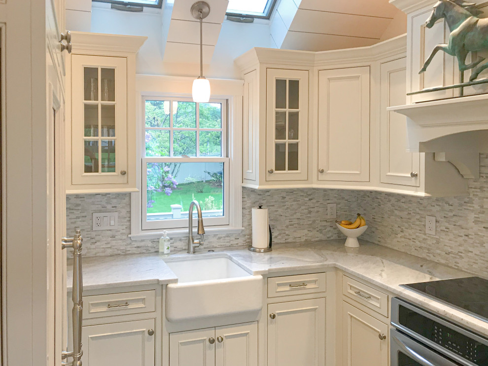 Small transitional u-shaped vaulted ceiling eat-in kitchen photo with beaded inset cabinets, white cabinets, paneled appliances and no island