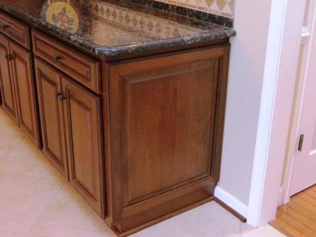 Kitchen - traditional kitchen idea in Baltimore