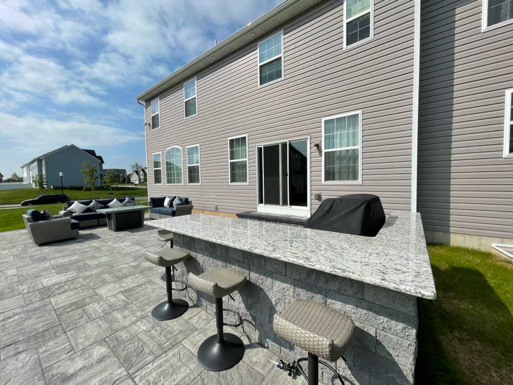 Cambridge Limestone Quarry Blend Patio/Outdoor BBQ area
