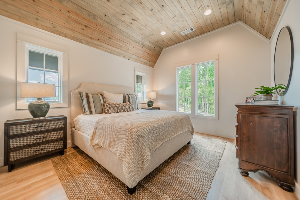 Home design - transitional home design idea in Birmingham
