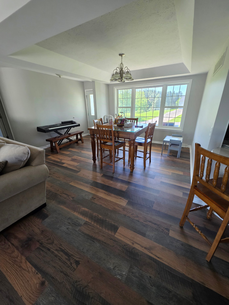 Livingroom / Dining Room / Hallways Flooring