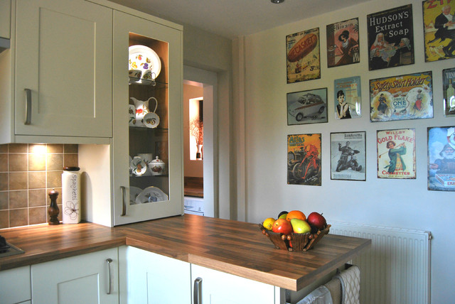 Mackintosh Timeless Painted Kitchen - Ivory traditional-kitchen