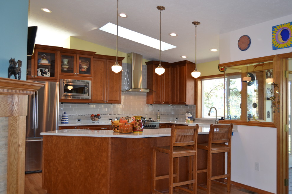 Kitchen - kitchen idea in Seattle