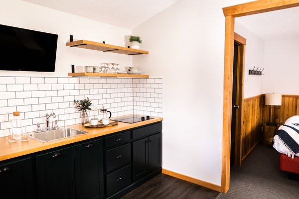 Full Cottage Home Remodel