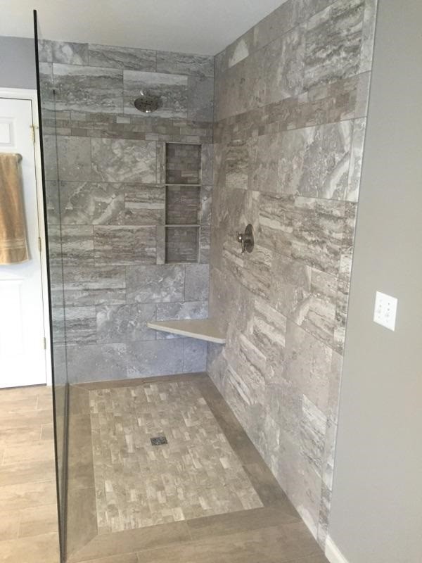 Bathroom - transitional bathroom idea