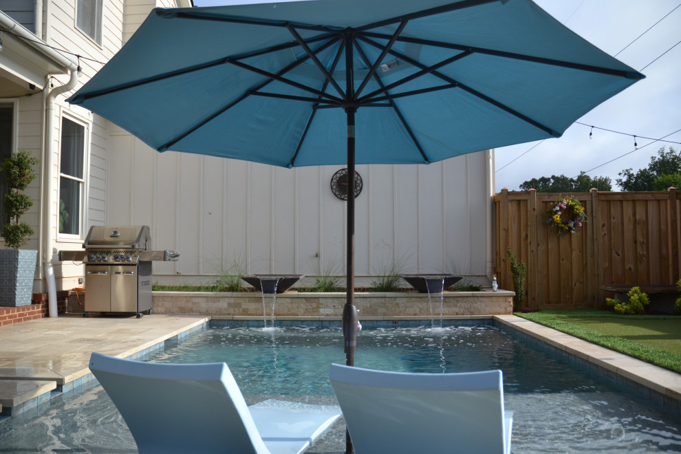 Inspiration for a transitional pool remodel in Atlanta