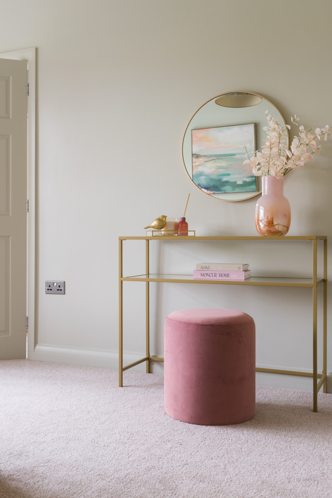 Woodville Road - Stage to Sell