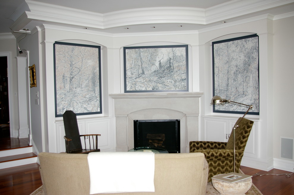Inspiration for a traditional living room in Bridgeport.