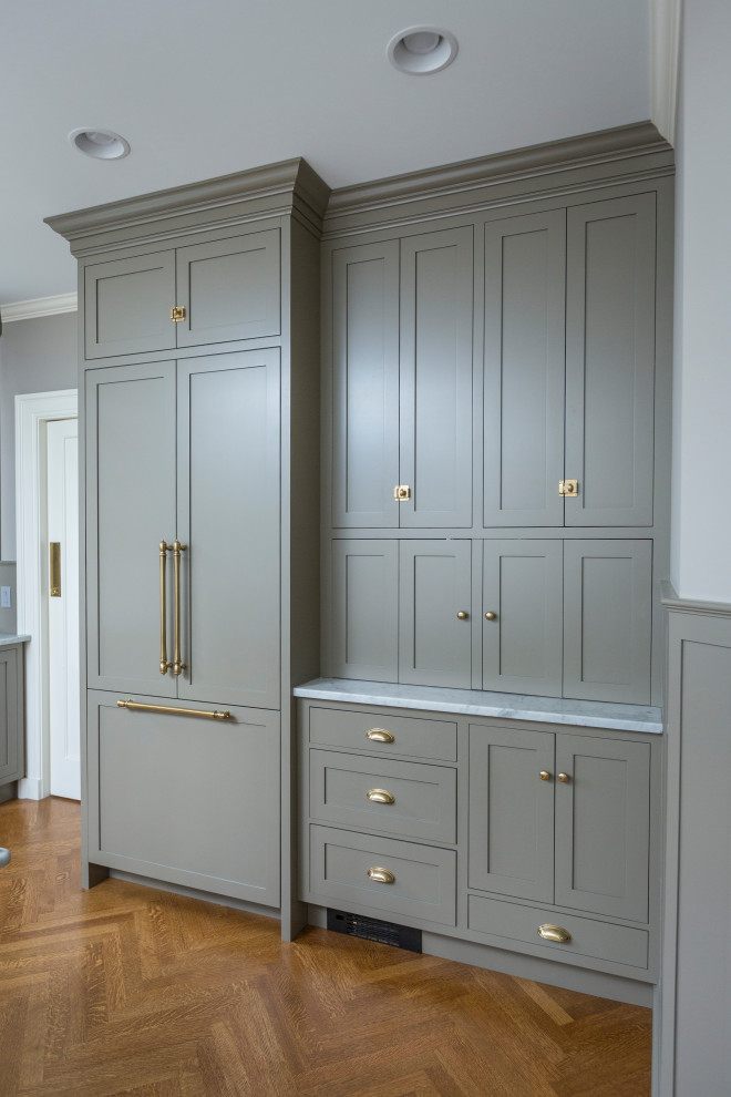 Inspiration for a transitional kitchen remodel in Cincinnati